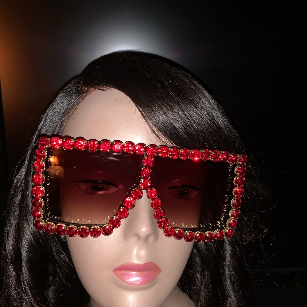 ❤️❤️ Red Rhinestone Sunglasses ❤️❤️ - Picture 2 of 3
